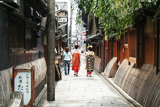 Gion Pic.