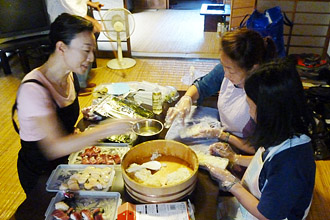 Tsukiji Walk and Making Sushi at Home Pic.